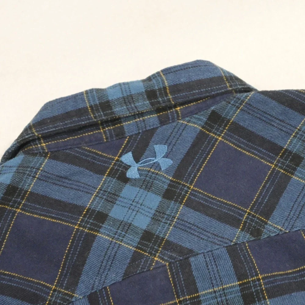 Under Armour Flannel Button Up Mens Medium Loose Blue Plaid ColdGear Pocket